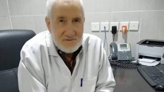 الضحية السابعة بين الأطباء.. وفاة طبيب سوري في السعودية جراء إصابته بفيروس كورونا