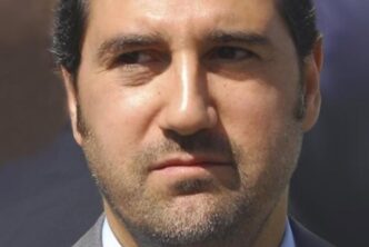 تقرير: رامي مخلوف لا يزال في سوريا ولا يملك الجرأة على تحدي النظام