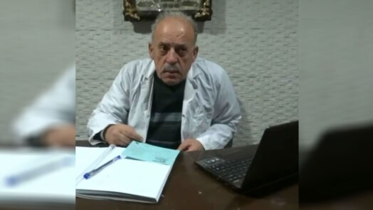 شقيق رئيس الحكومة السابق.. وفاة الطبيب "محمد خميس" متأثراً بكورونا