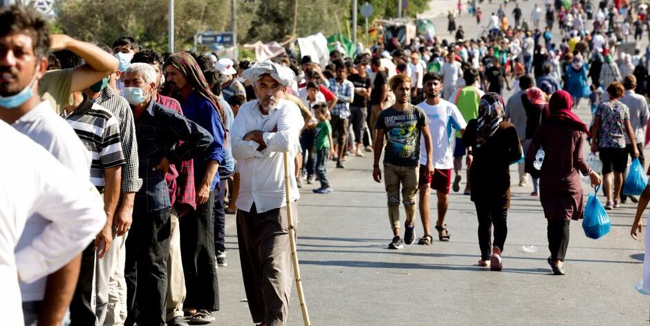 ألمانيا تعتزم استضافة نحو 1500 مهاجر من اليونان